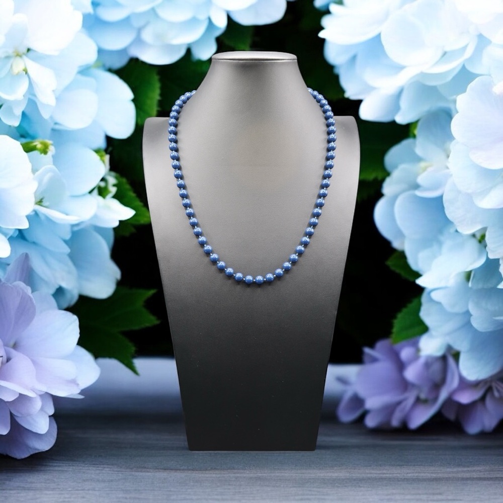 Elegant Vintage Artisan Blue Beaded Necklace